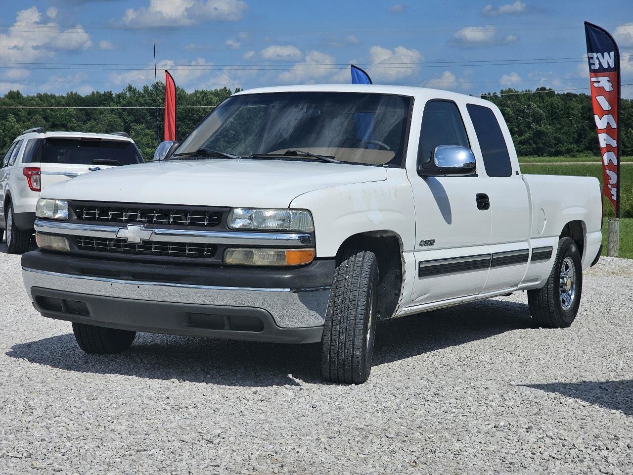 Used 2000 Chevrolet Silverado 1500 LS RWD image 4