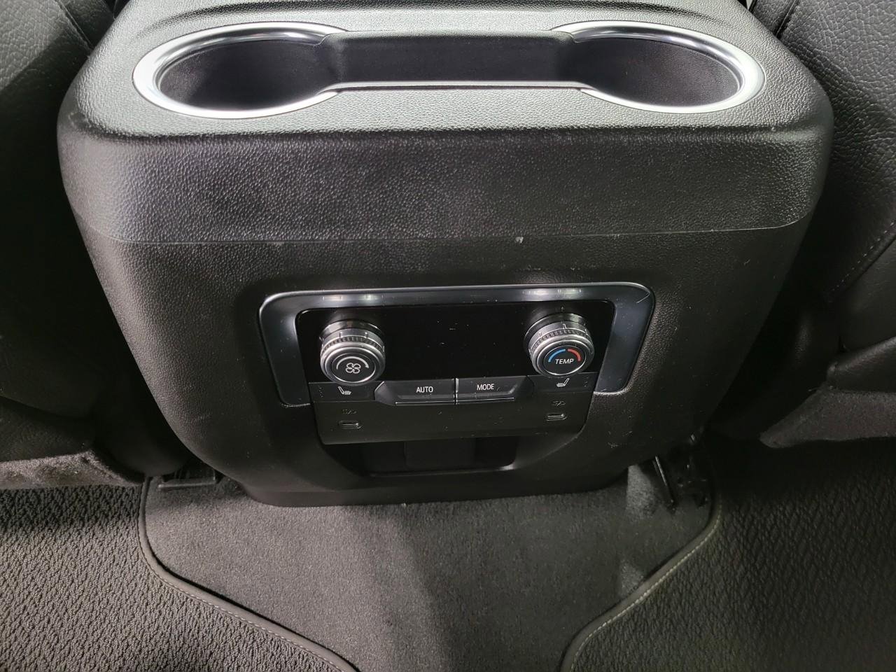 Certified 2025 GMC Yukon XL Denali image 23