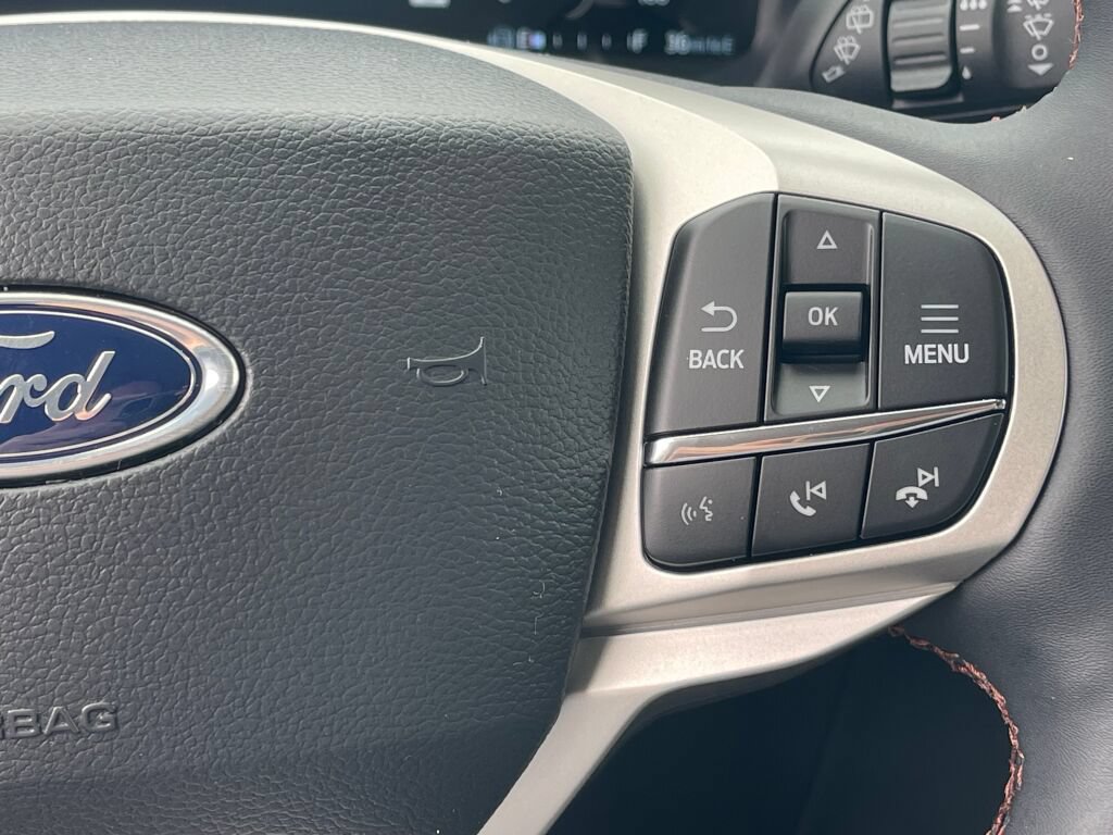 New 2026 Ford Explorer Active w/ Active Comfort Package AWD/4WD image 18