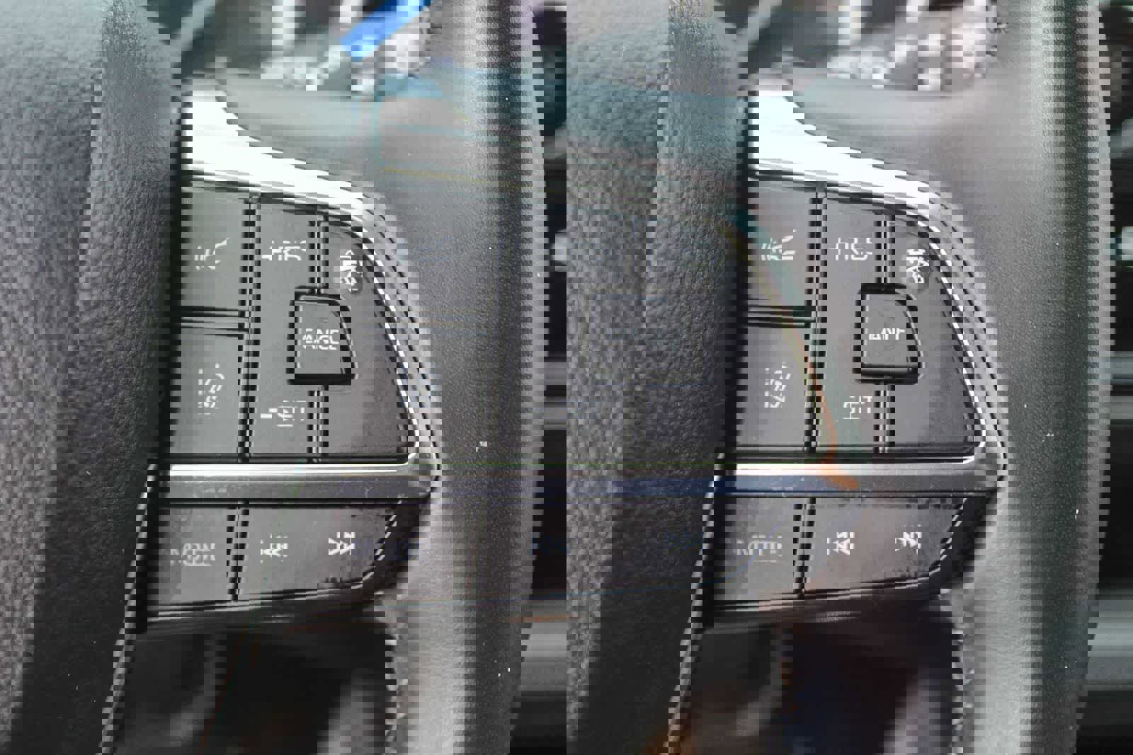 Used 2021 Toyota Highlander XLE image 34