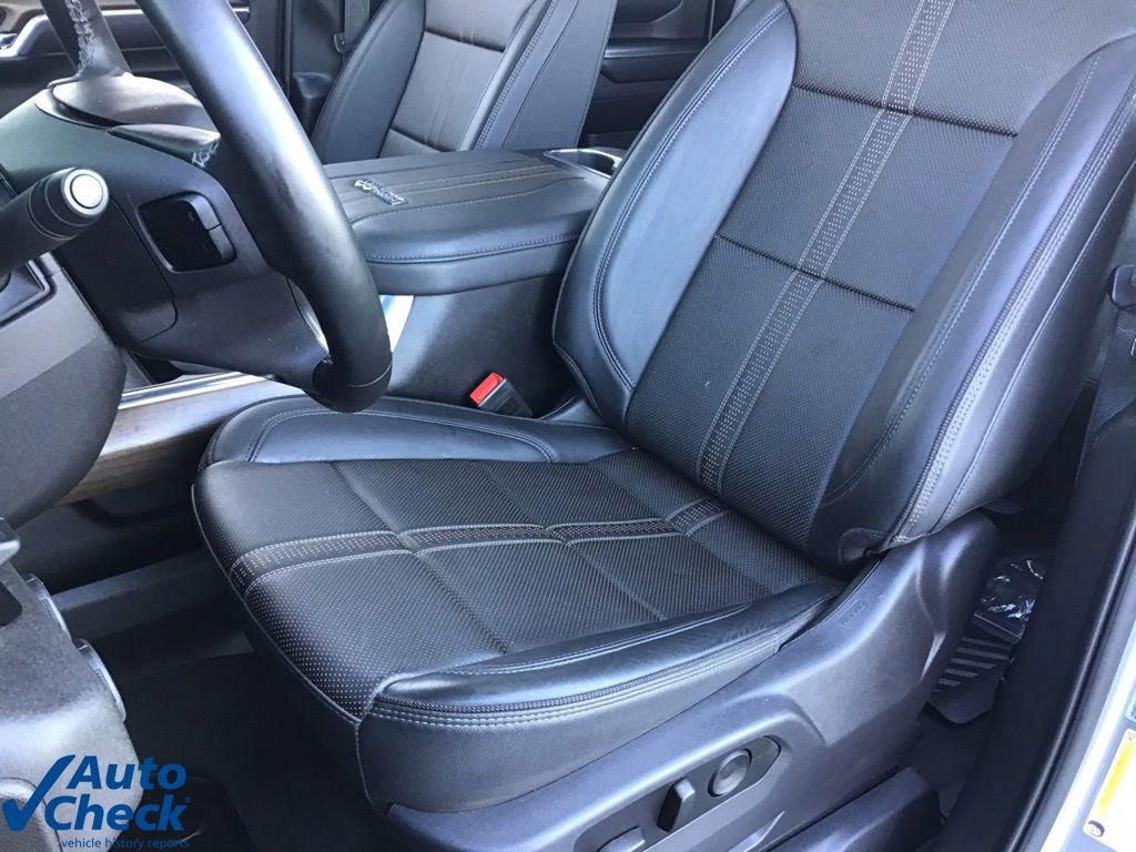 Used 2025 Chevrolet Silverado 3500 High Country w/ High Country Premium Package image 9