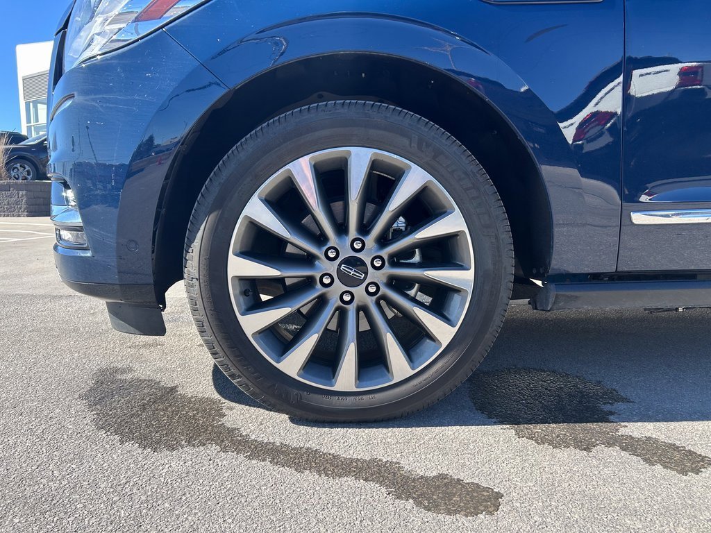 Used 2020 Lincoln Navigator Reserve w/ Luxury Package image 39