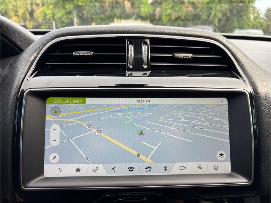 Used 2019 Jaguar F-PACE Premium AWD/4WD image 34