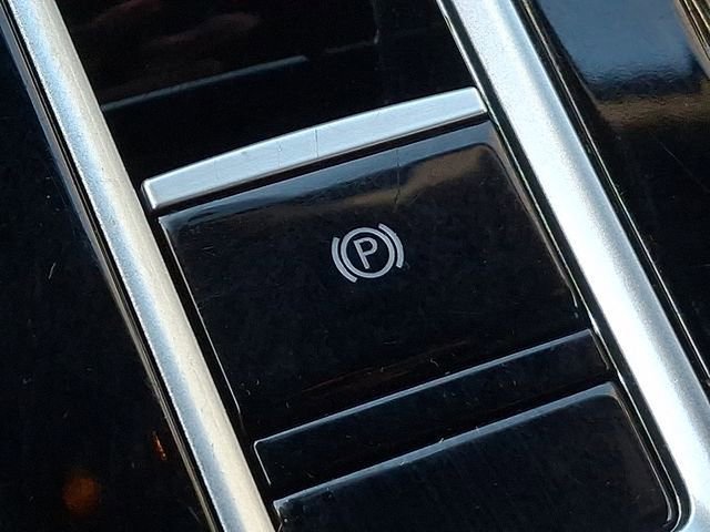 Used 2024 Volkswagen Atlas Cross Sport SE AWD/4WD image 24