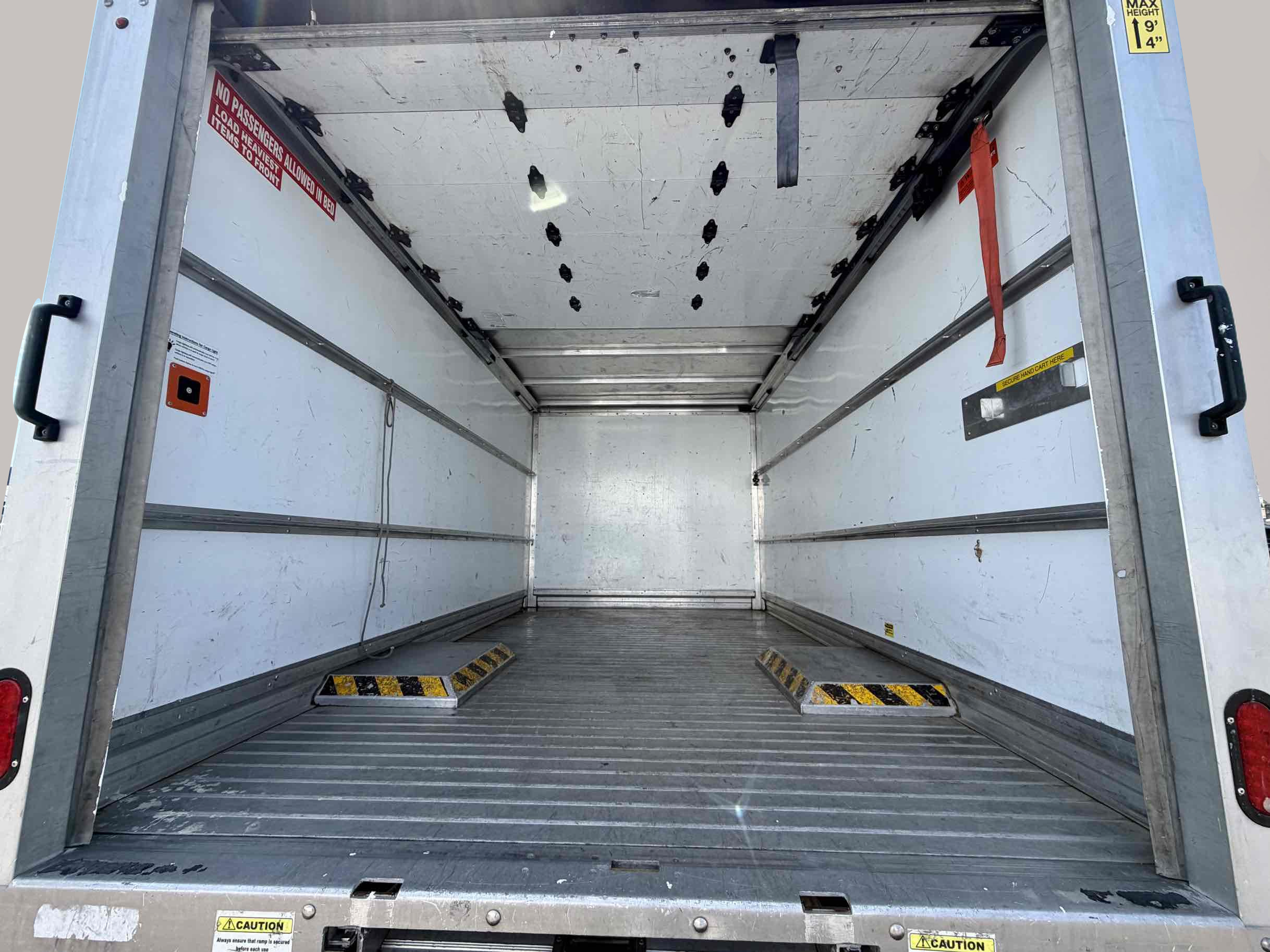 Used 2019 Ford Transit 350 156 DRW RWD image 10