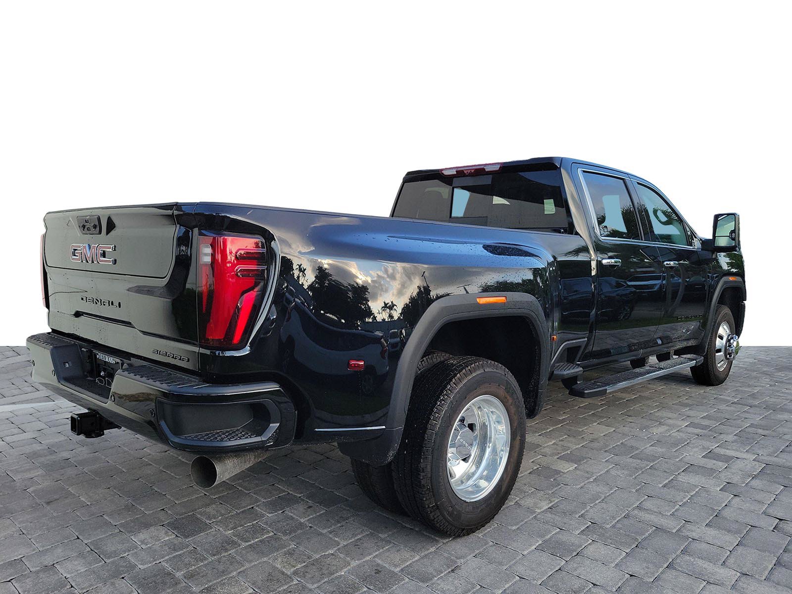 New 2026 GMC Sierra 3500 Denali w/ Denali Reserve Package AWD/4WD image 6