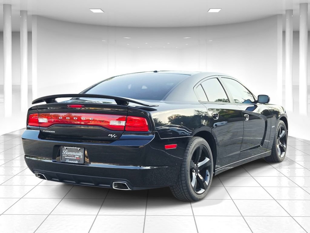 Used 2013 Dodge Charger R/T w/ Blacktop Pkg RWD image 3
