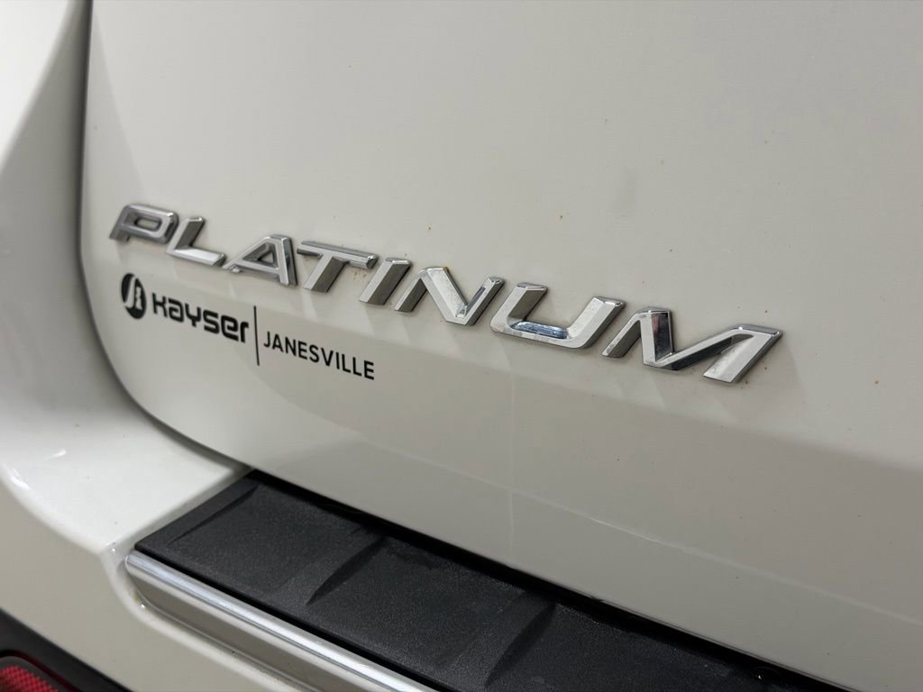 Used 2023 Ford Explorer Platinum w/ Technology Package image 19