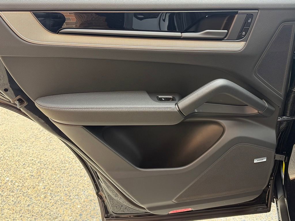 New 2026 Porsche Cayenne Coupe image 20