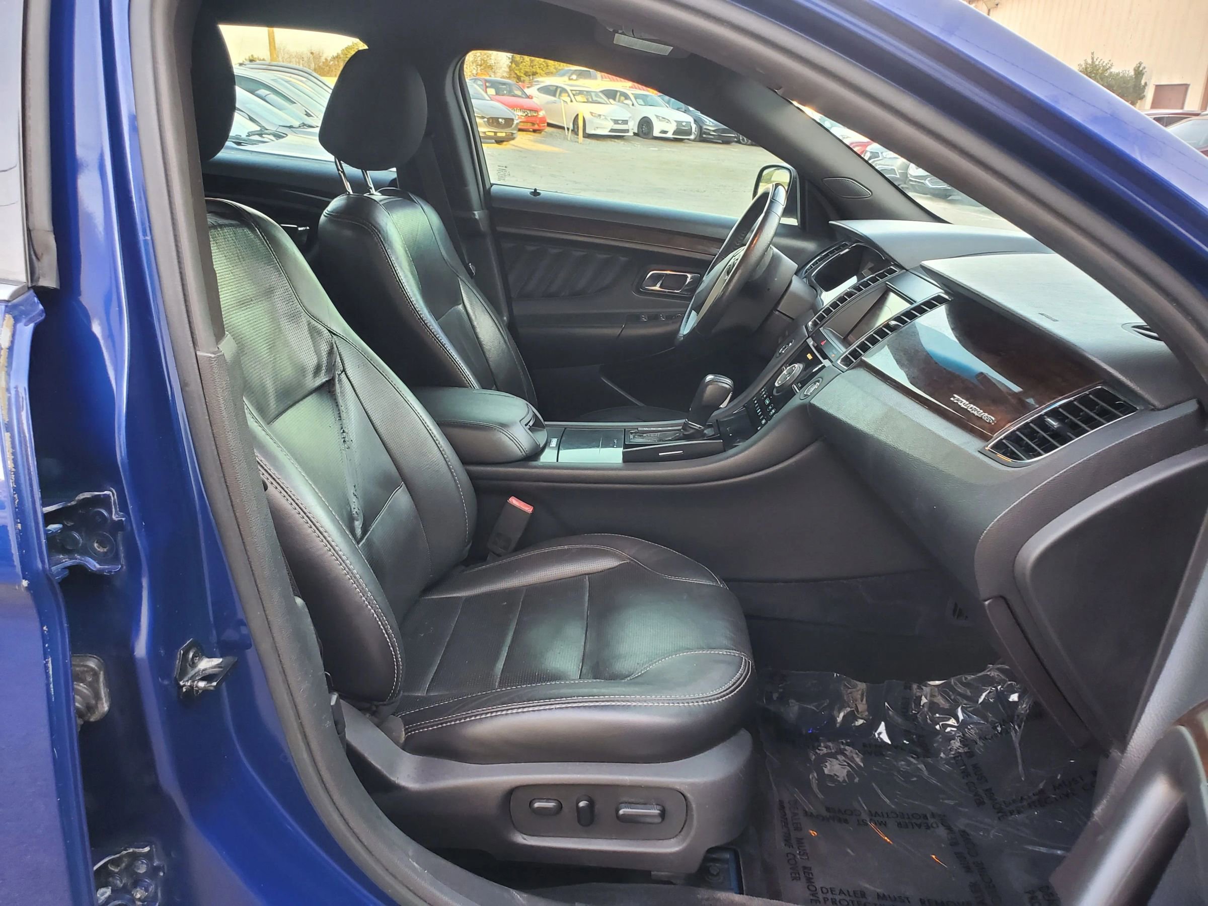 Used 2013 Ford Taurus Limited image 23