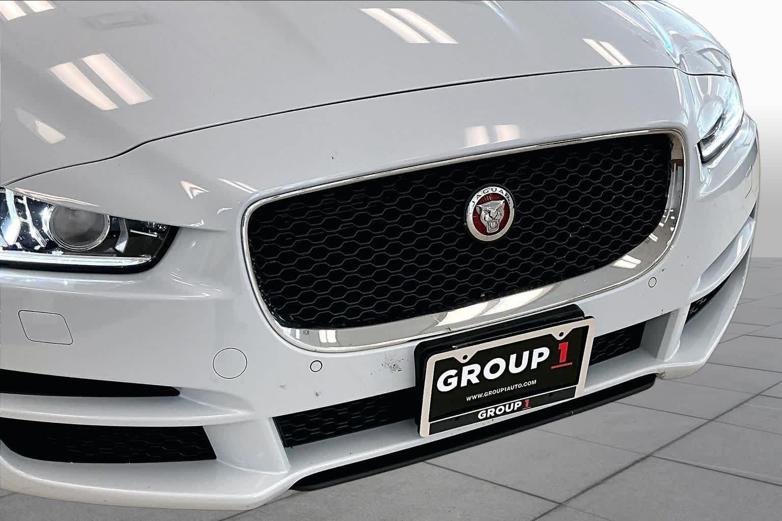 Used 2018 Jaguar XE Portfolio RWD image 29