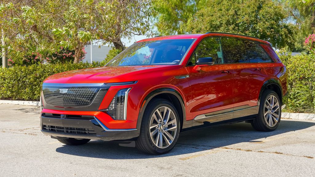 New 2026 Cadillac Vistiq Sport image 3