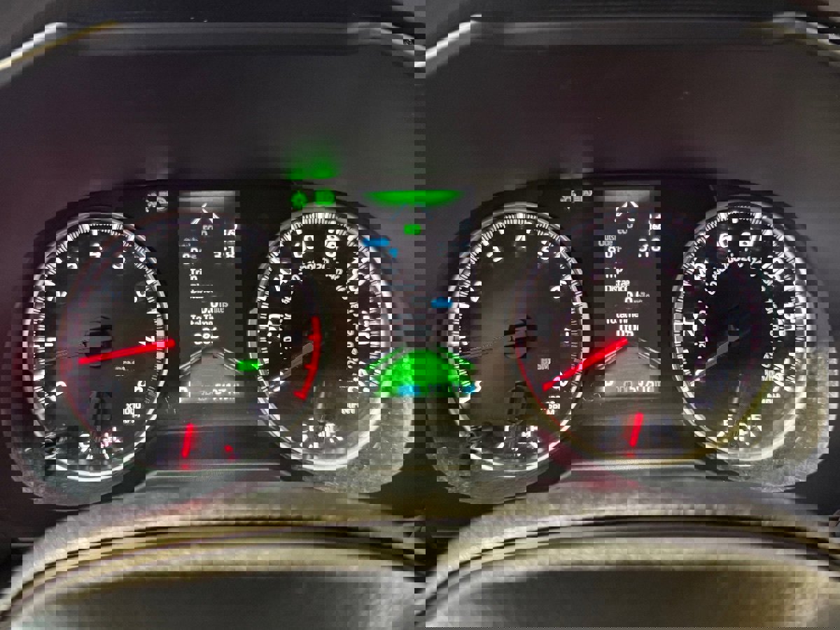 Used 2022 Toyota RAV4 XLE image 18