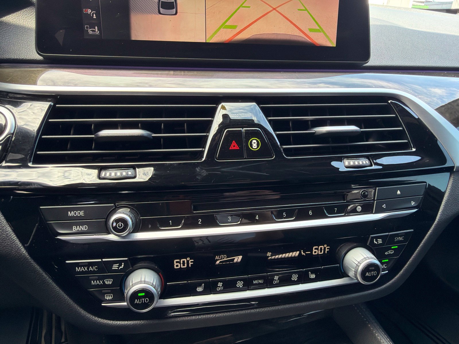 Used 2019 BMW 530i xDrive w/ M Sport Package AWD/4WD image 27