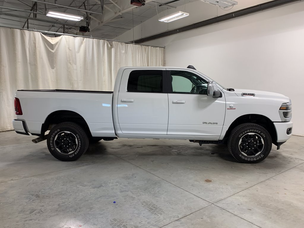 Used 2026 RAM 2500 Laramie AWD/4WD image 12
