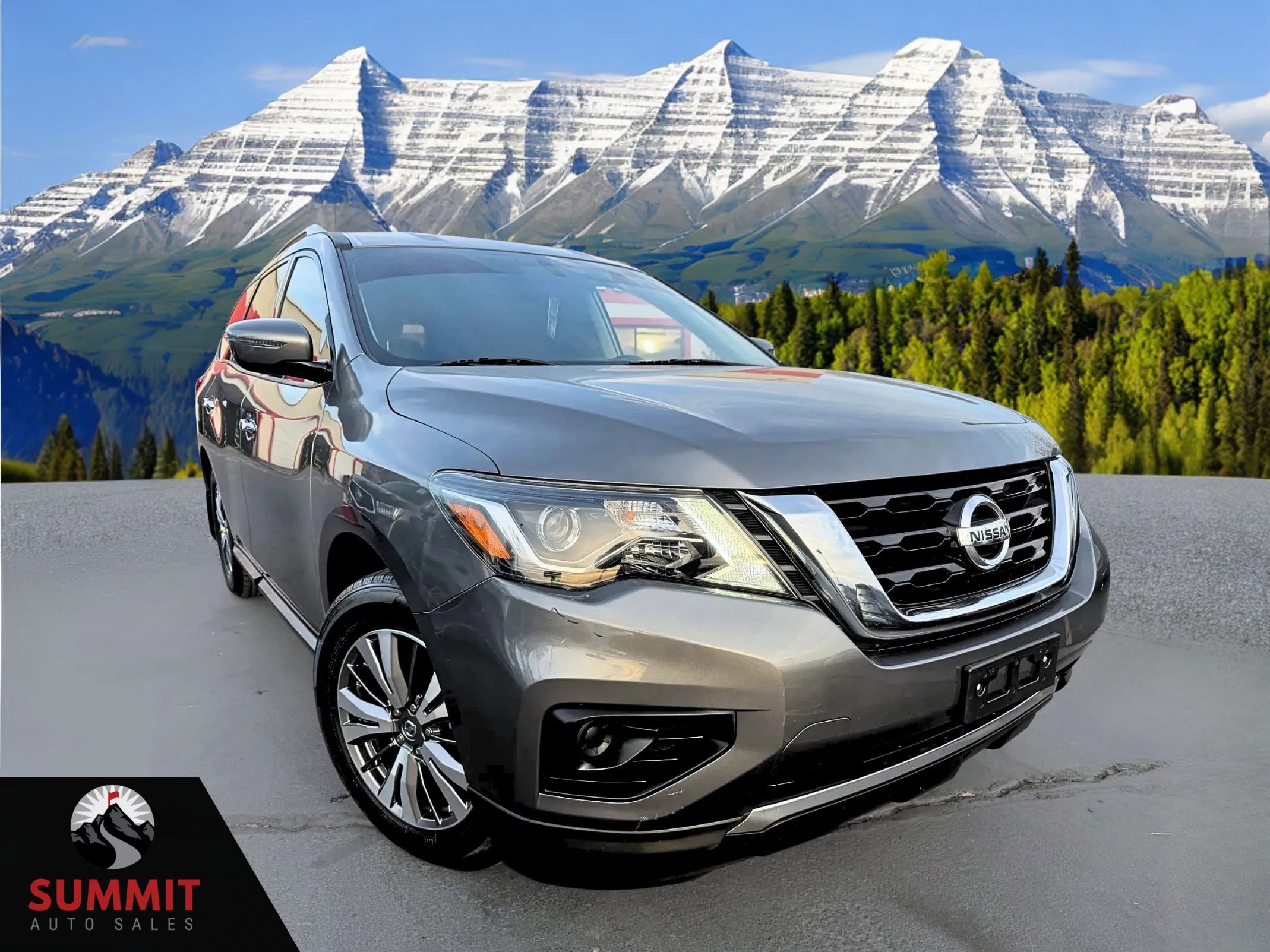 Used 2020 Nissan Pathfinder S image 1
