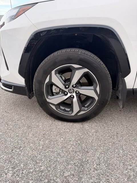 Certified 2025 Toyota RAV4 SE image 5