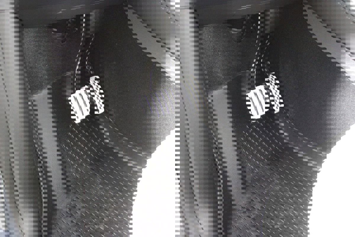 Used 2023 Tesla Model Y Performance image 12