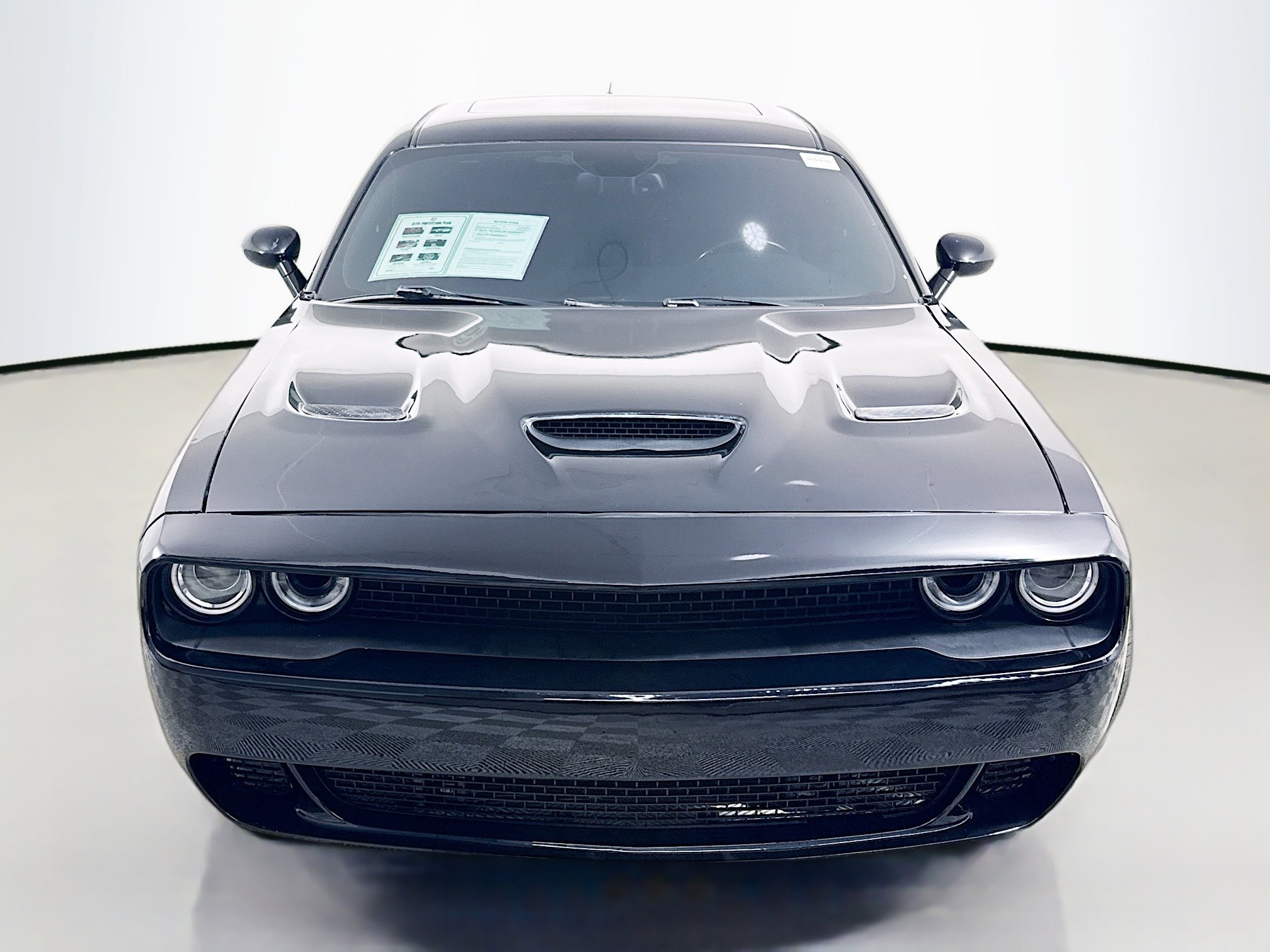 Used 2016 Dodge Challenger R/T Scat Pack w/ Leather Interior Group image 2