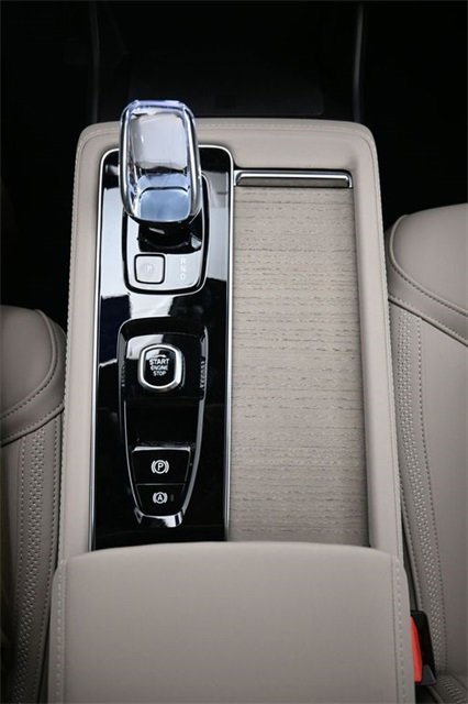 New 2026 Volvo XC90 B6 Plus w/ Protection Package Premier image 10