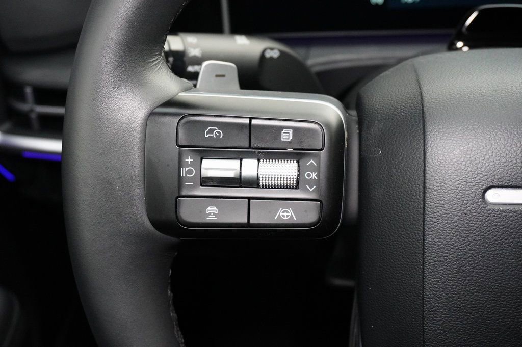 Used 2025 Hyundai Santa Fe Limited image 19