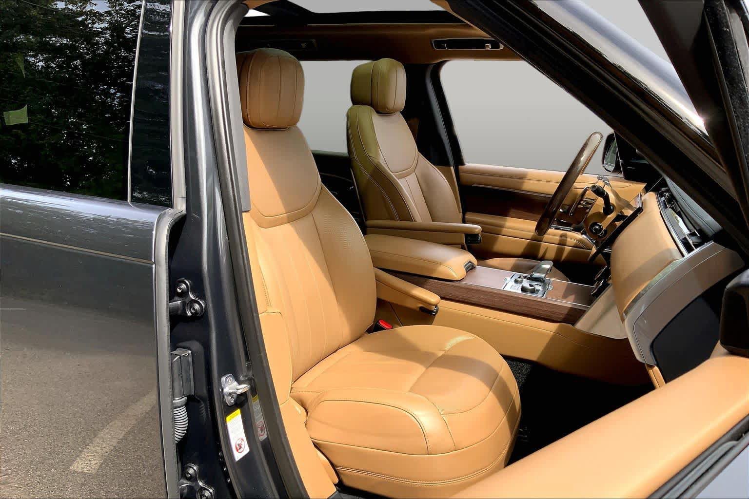 Used 2023 Land Rover Range Rover SE AWD/4WD image 8