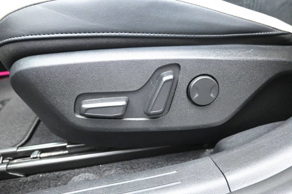 Used 2023 Kia EV6 GT-Line w/ GT-Line Suede Seat Package RWD image 11