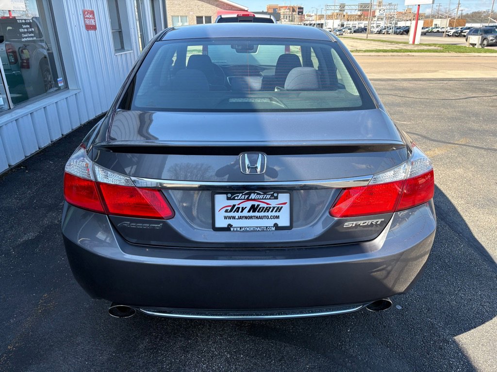 Used 2013 Honda Accord Sport image 4