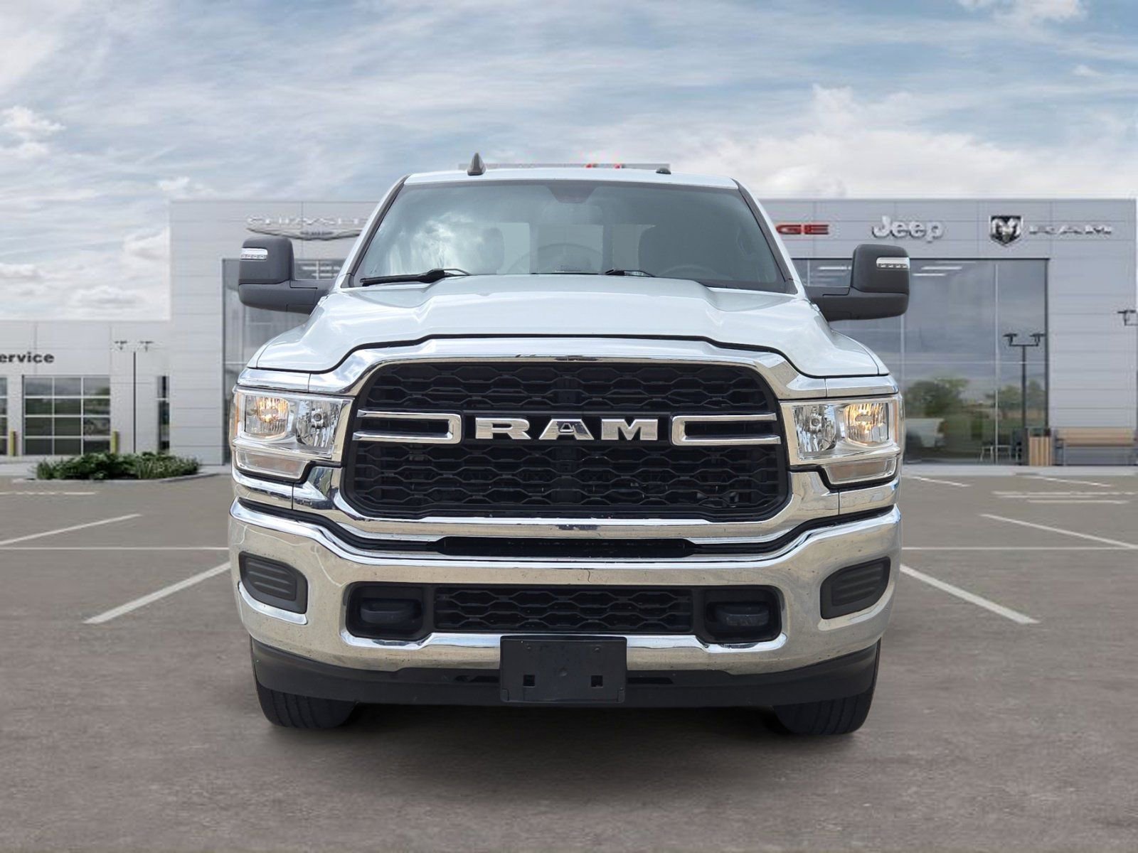 Used 2024 RAM 2500 Tradesman w/ Chrome Appearance Group image 8