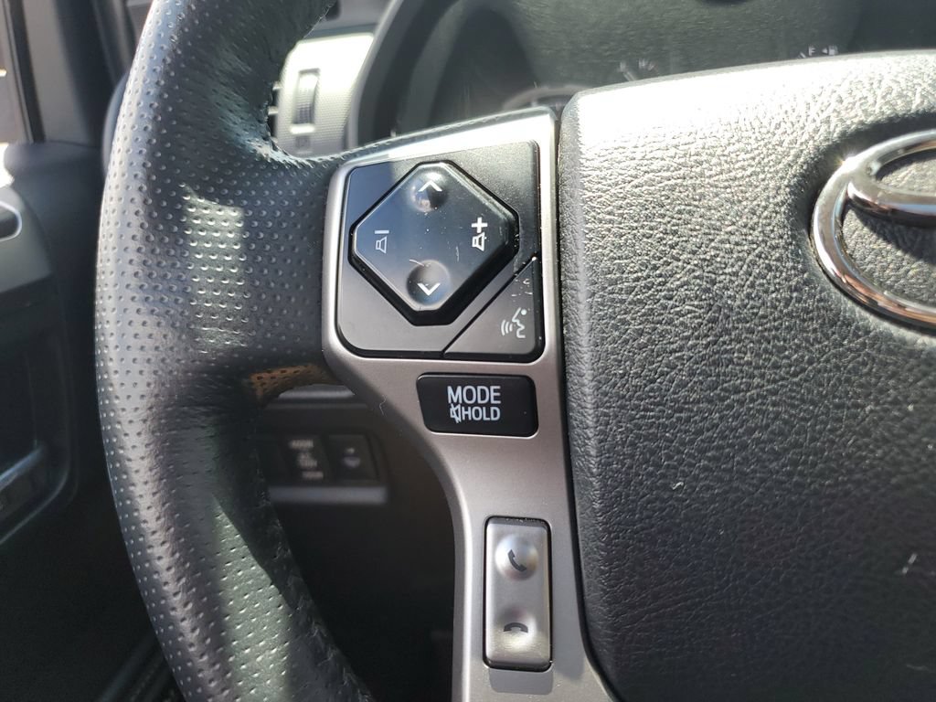 Used 2024 Toyota 4Runner Limited AWD/4WD image 21