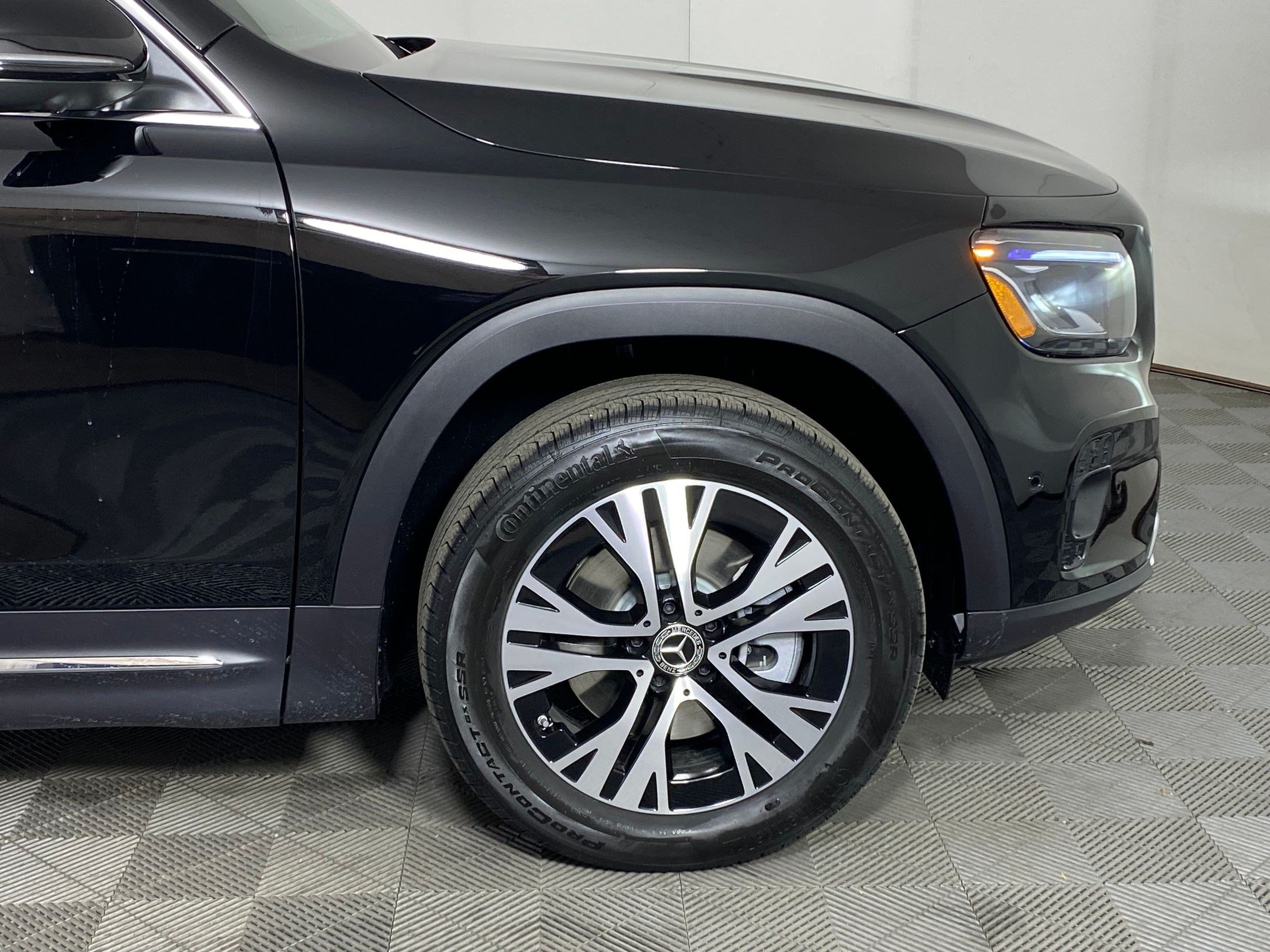 Certified 2026 Mercedes-Benz GLB 250 4MATIC image 11