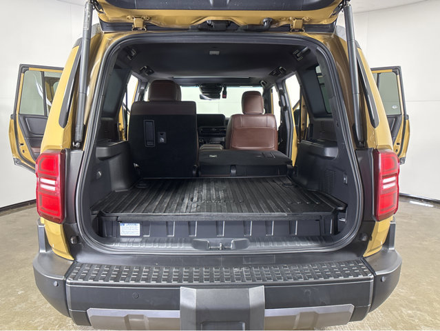 Used 2025 Toyota Land Cruiser image 20