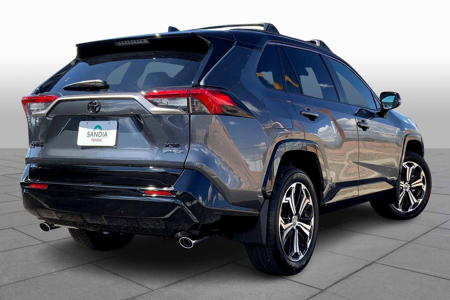 Certified 2025 Toyota RAV4 XSE image 12