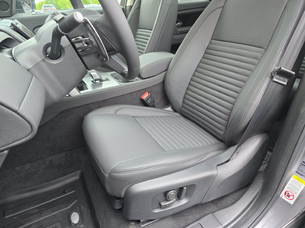 New 2025 Land Rover Discovery Sport S AWD/4WD image 26