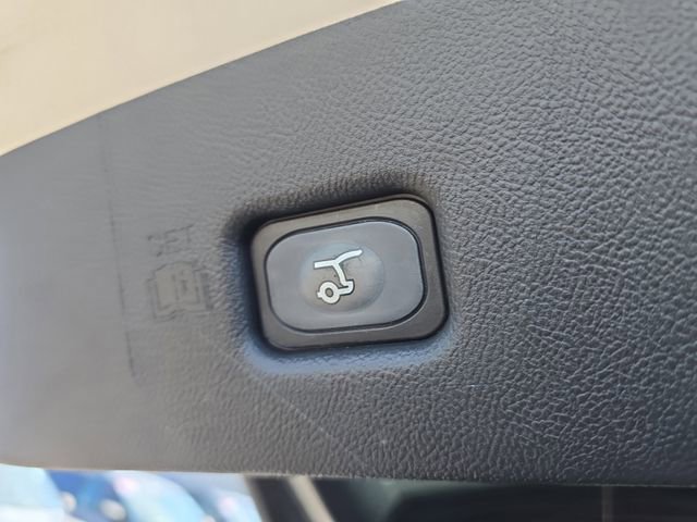 Used 2022 Lincoln Nautilus Reserve FWD image 8
