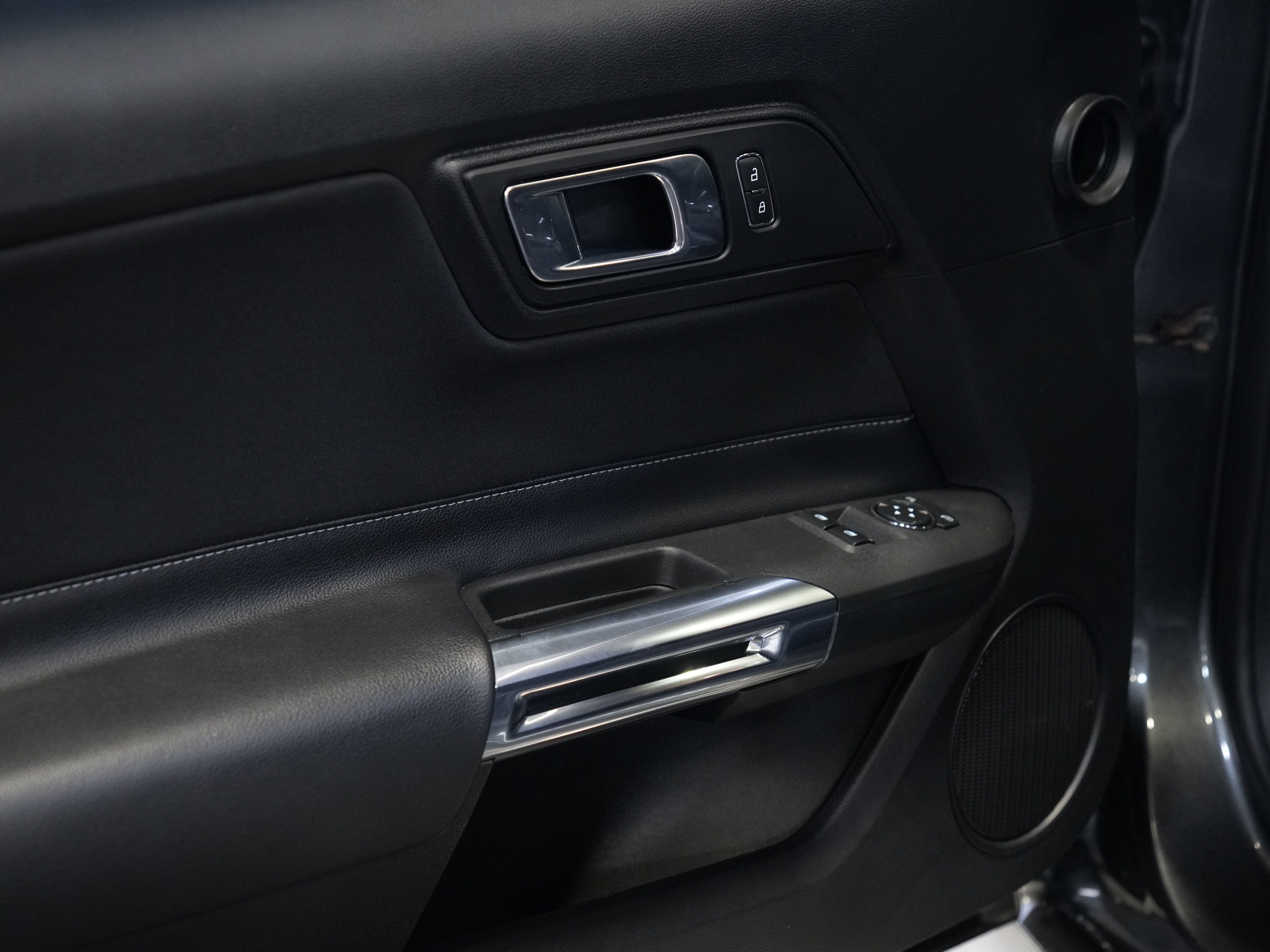 Used 2020 Ford Mustang GT RWD image 22