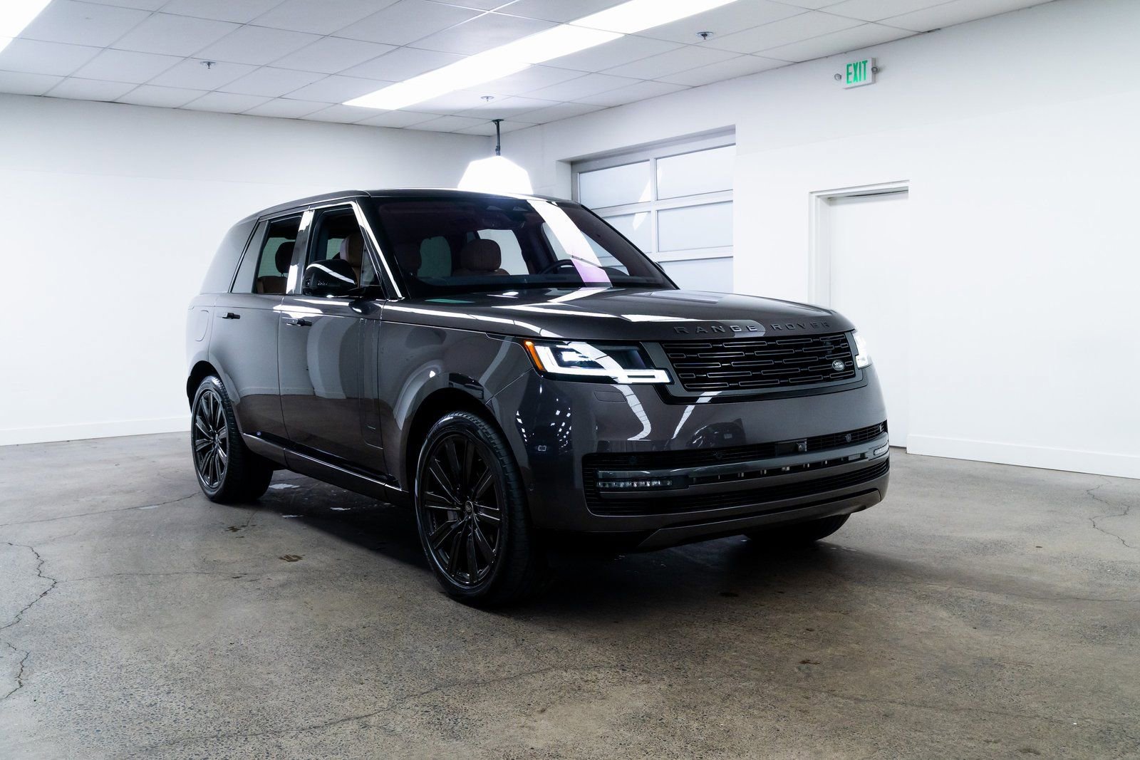 Used 2023 Land Rover Range Rover SE image 26