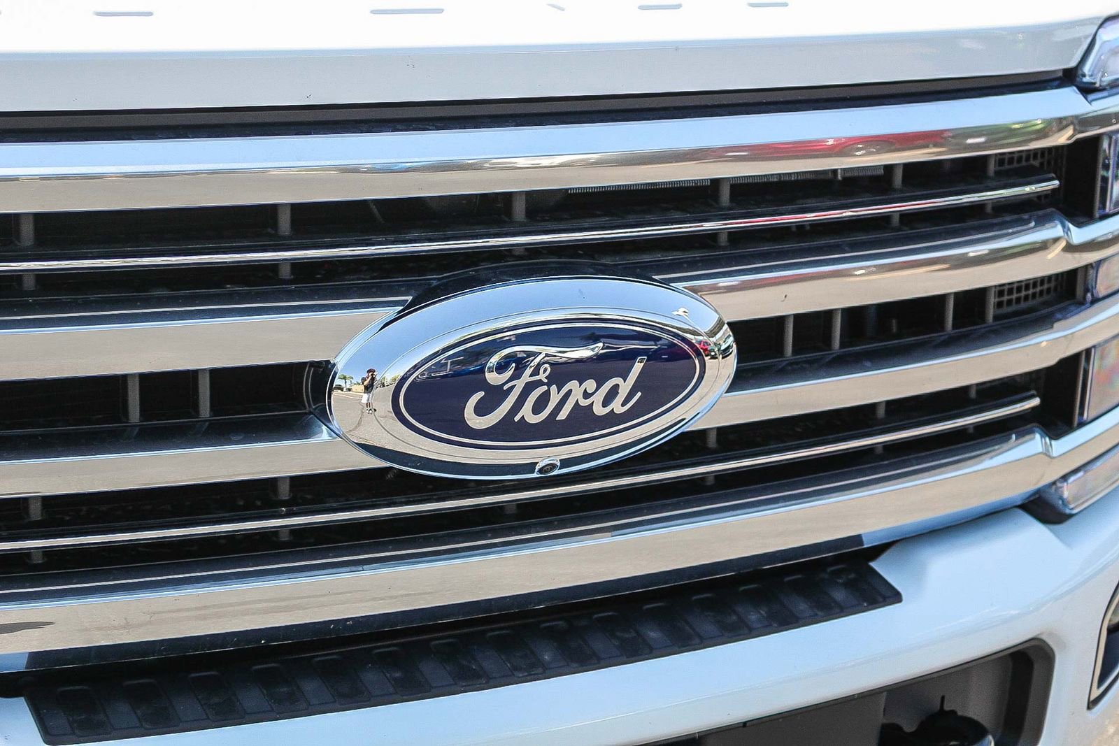 New 2025 Ford F350 Platinum w/ Platinum Plus Package image 5