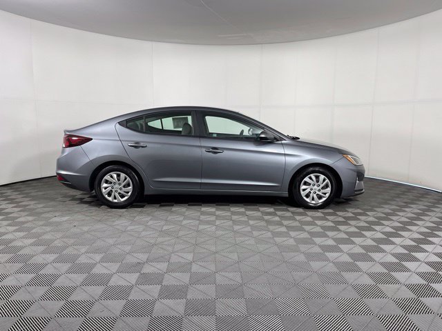 Used 2019 Hyundai Elantra SE FWD image 8
