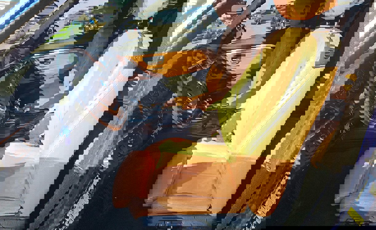 Used 2020 BMW 430i Coupe w/ Convenience Package image 3