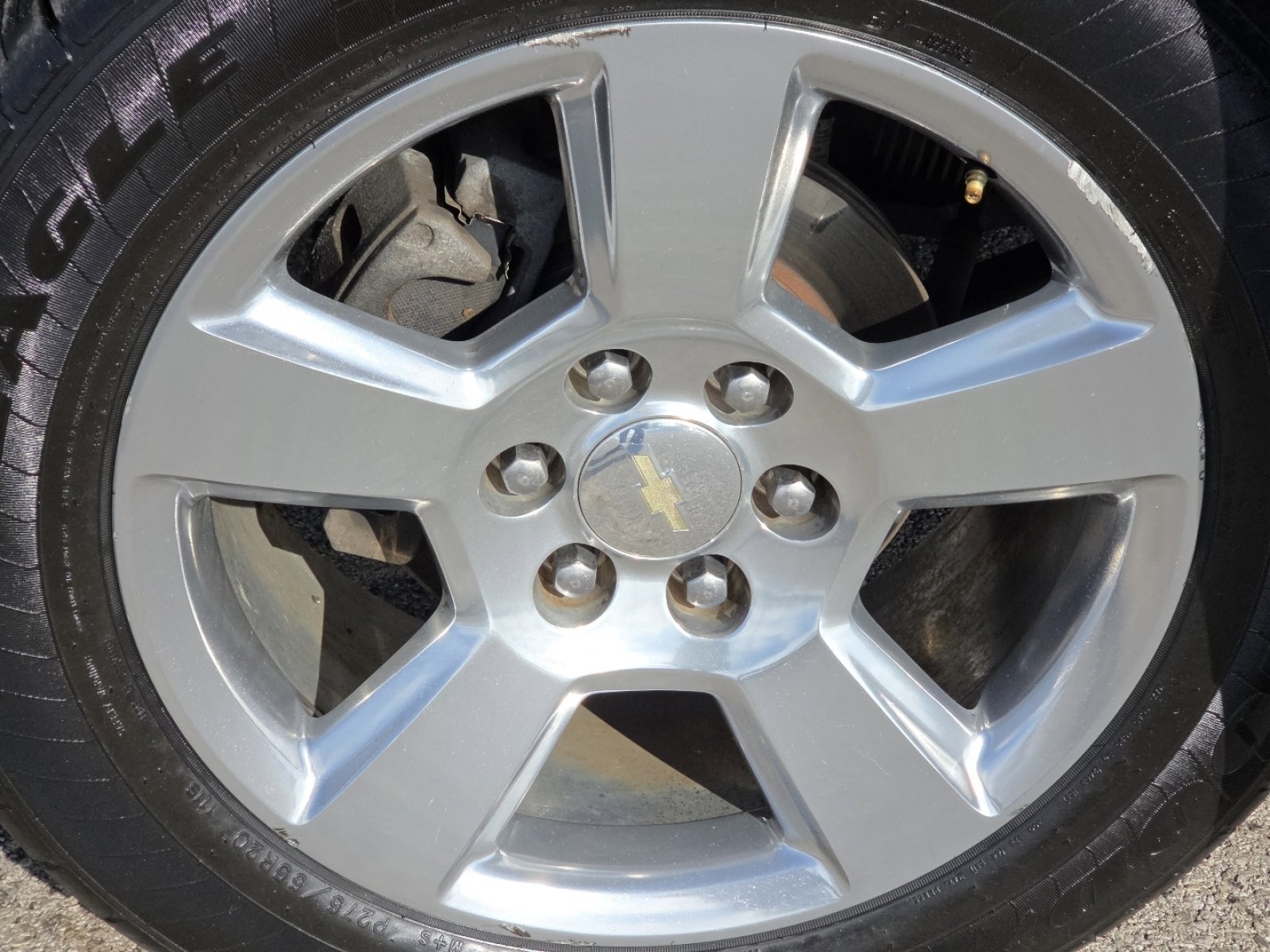 Used 2018 Chevrolet Tahoe LT image 12