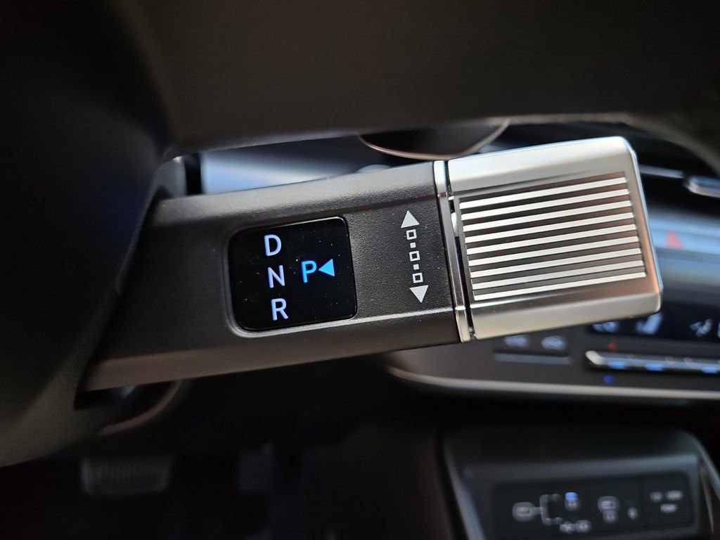 Used 2026 Hyundai Kona SEL Premium image 21