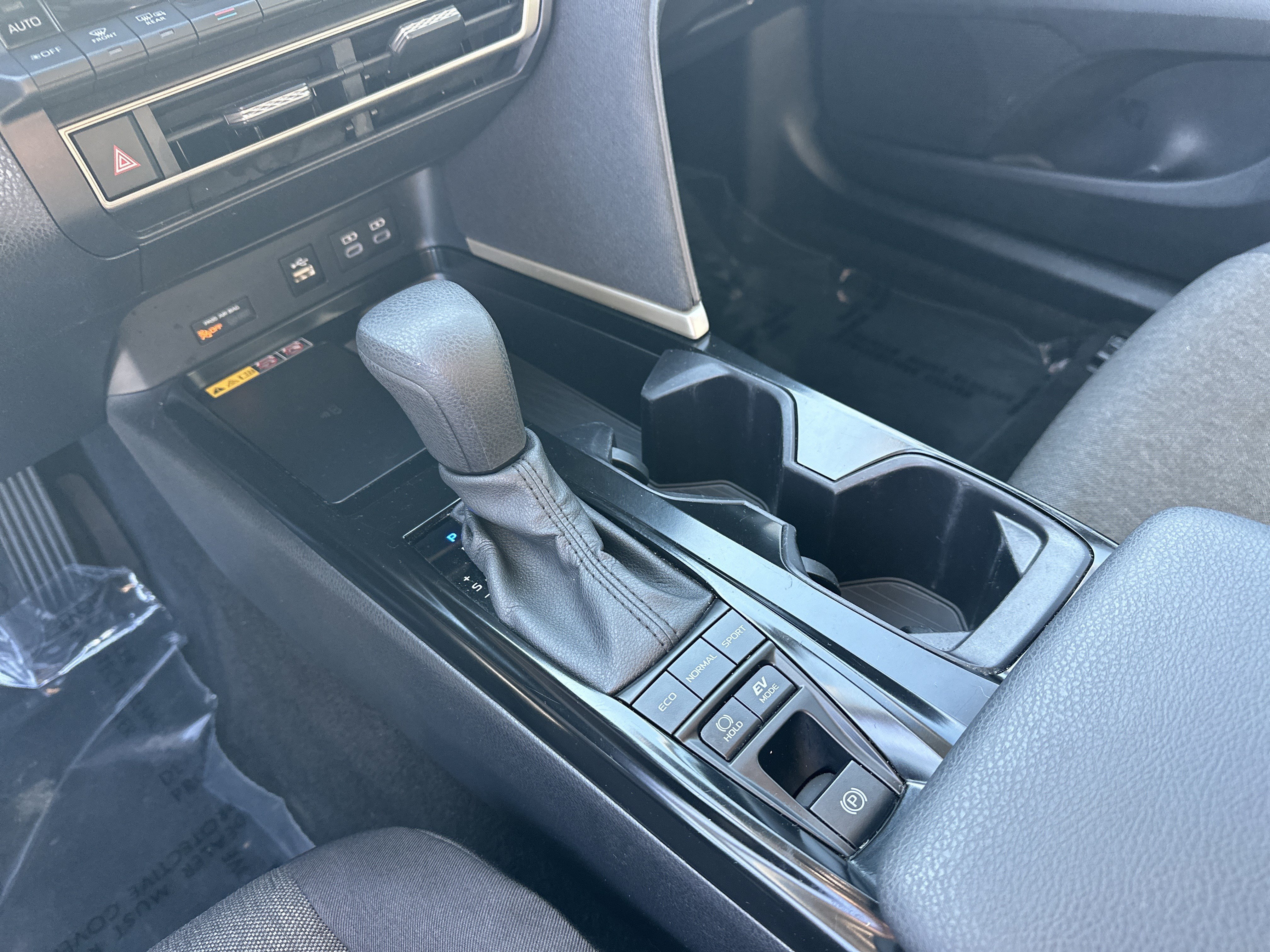 Used 2025 Toyota Camry LE FWD image 26