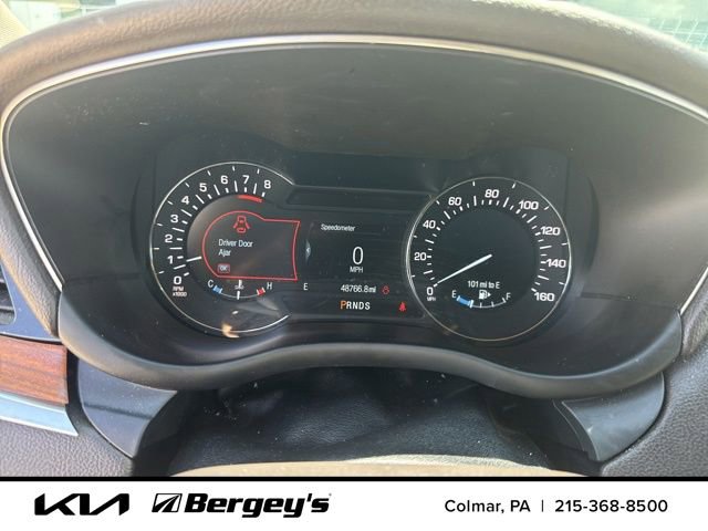 Used 2018 Lincoln MKC Select w/ Select Plus Package AWD/4WD image 12