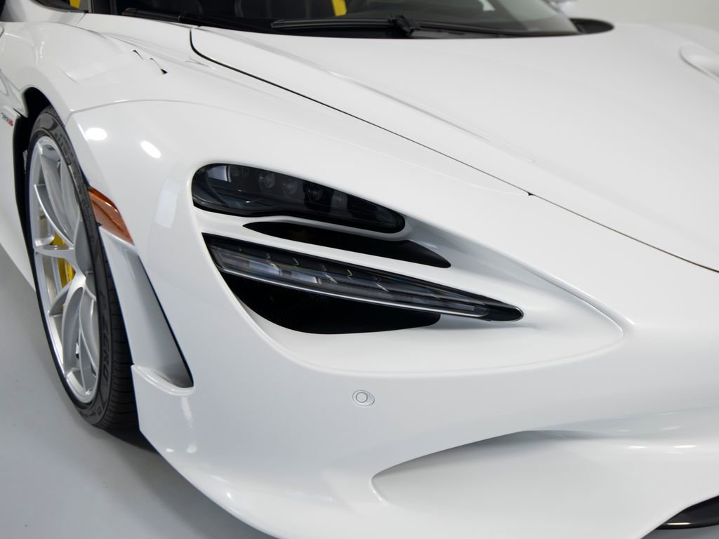 Used 2024 McLaren 750S Spider image 42