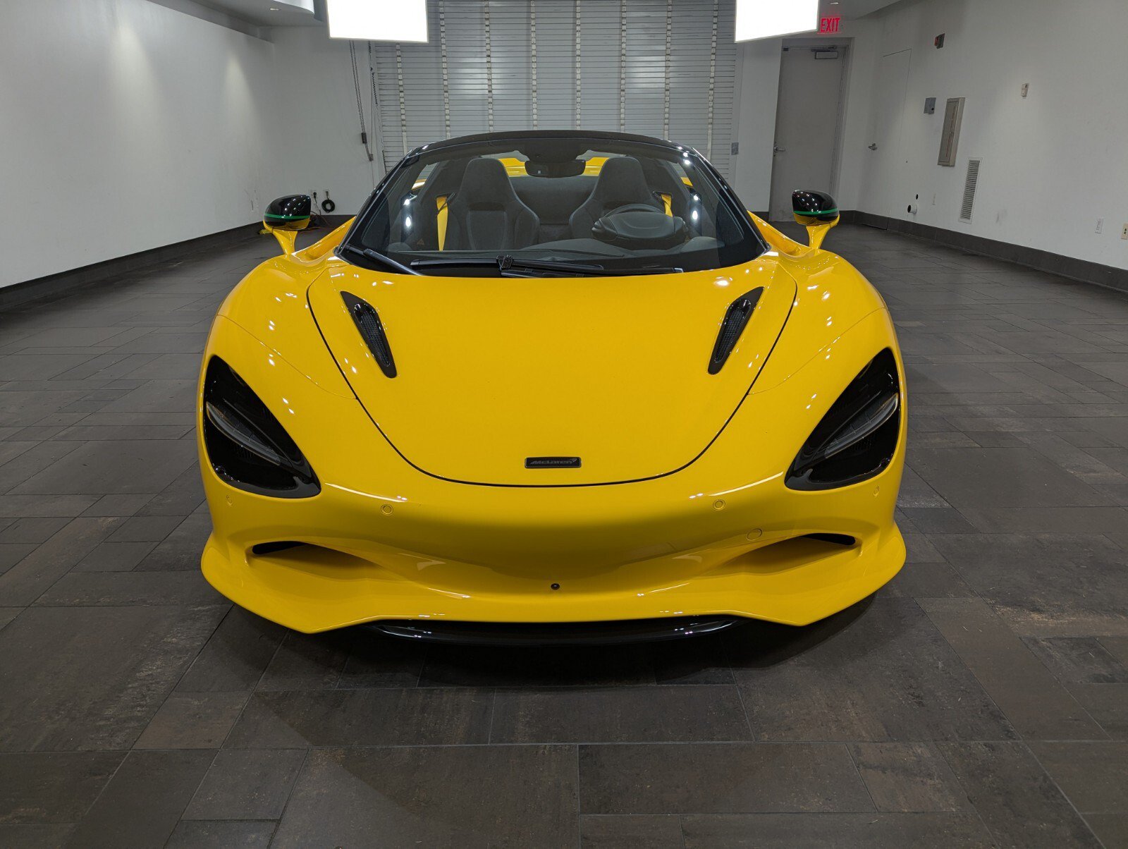 New 2026 McLaren 750S Spider RWD image 2