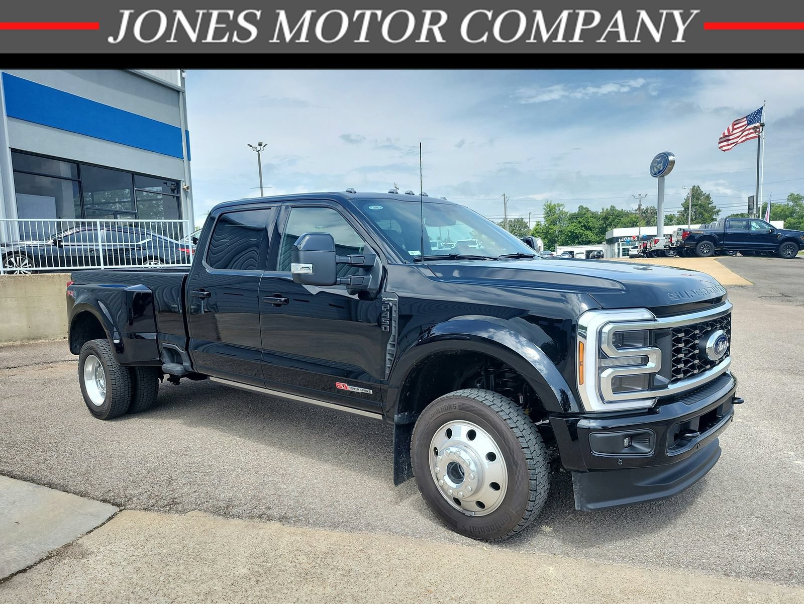 Used 2026 Ford F450 Platinum w/ FX4 Off-Road Package AWD/4WD image 1