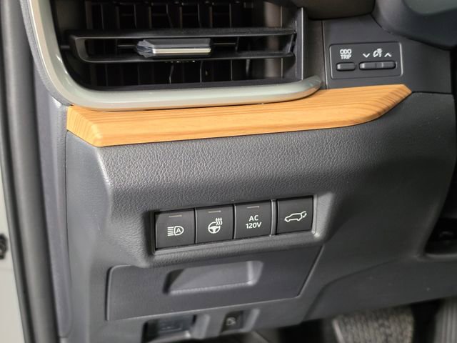 Used 2024 Toyota Grand Highlander AWD Hybrid image 27