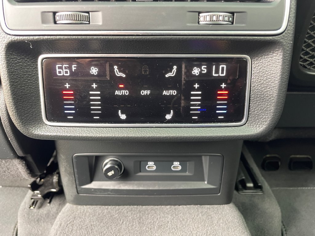 Used 2022 Audi SQ8 Premium Plus AWD/4WD image 36