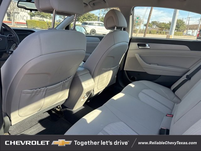 Used 2016 Hyundai Sonata SE image 15